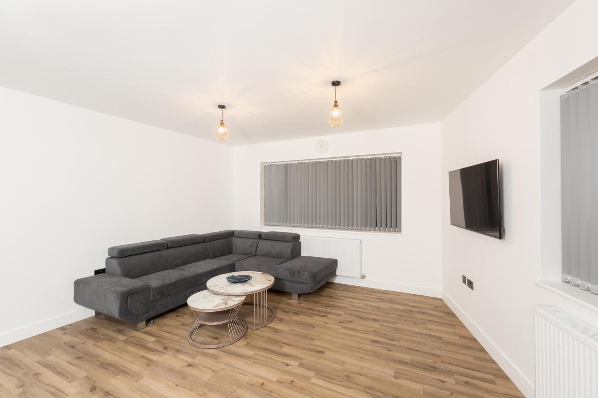 The Suites Inn Hotel Birmingham Merry Hill 브라이얼리 힐 외부 사진