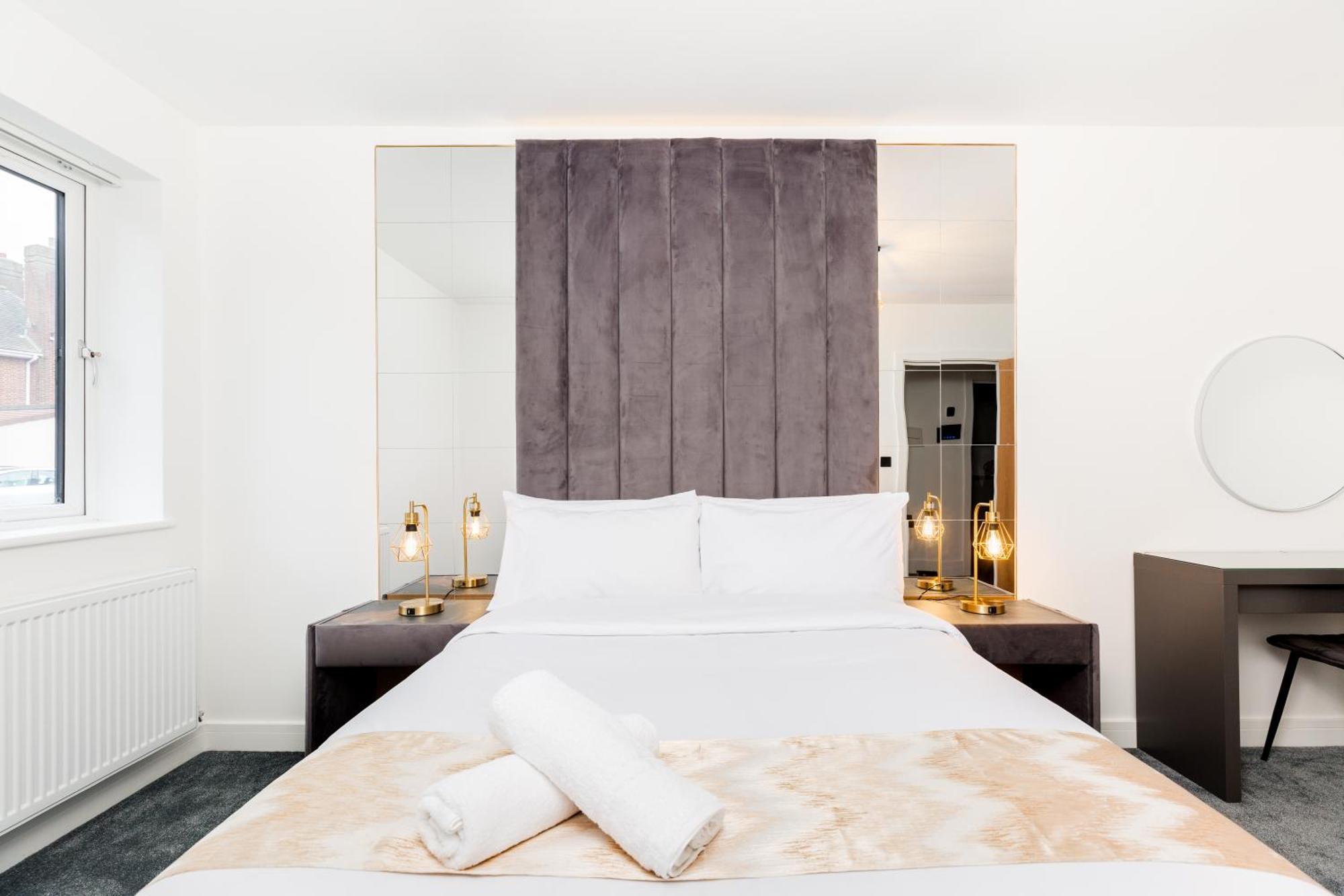 The Suites Inn Hotel Birmingham Merry Hill 브라이얼리 힐 외부 사진